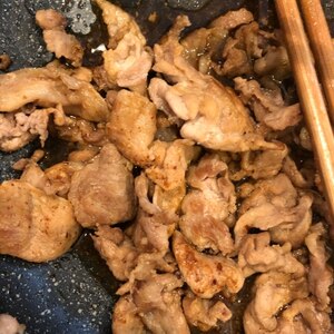 豚こまの生姜焼き/サラダ菜敷